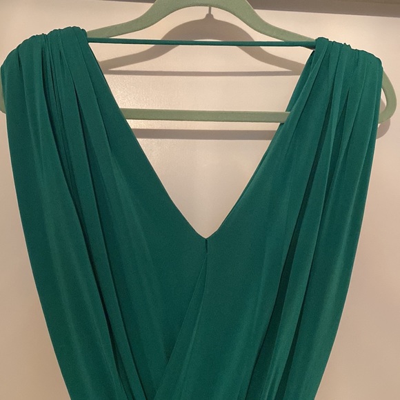 BCBG MAX AZRIA green Alondra dress. - Picture 7 of 8